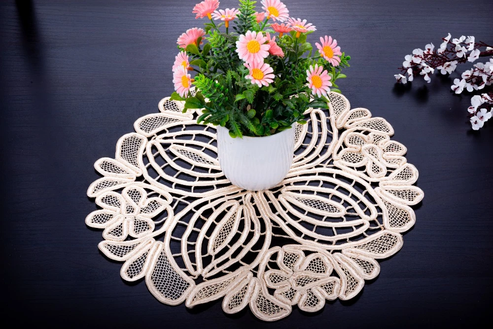 Round embroidered doily, 35 cm, off-white